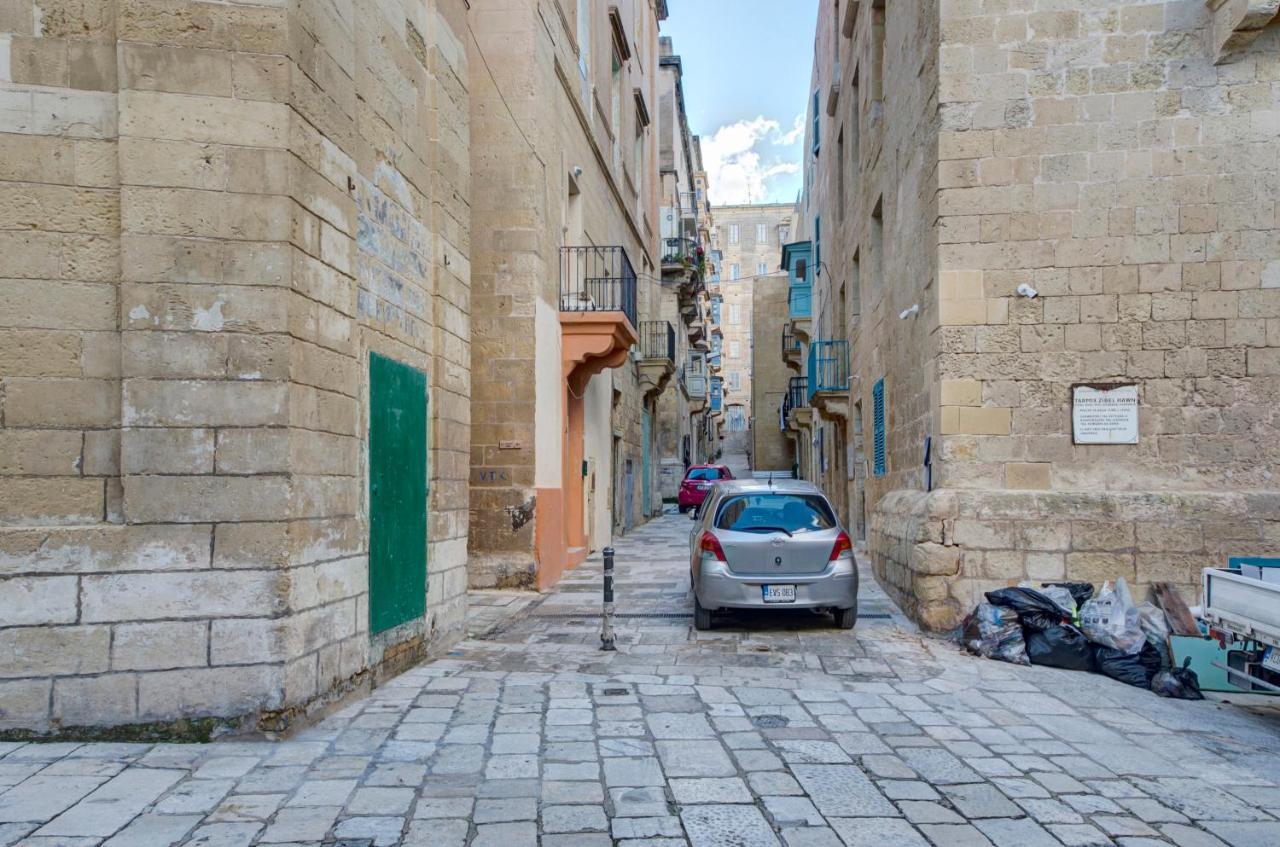 Sally Port 29 فاليتا المظهر الخارجي الصورة
